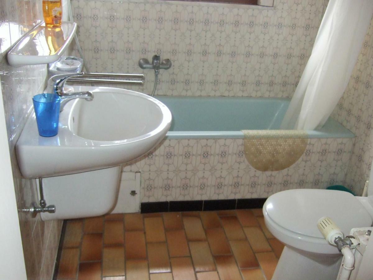 Guestrooms Bij Het Station Van Drongen Gent Ngoại thất bức ảnh